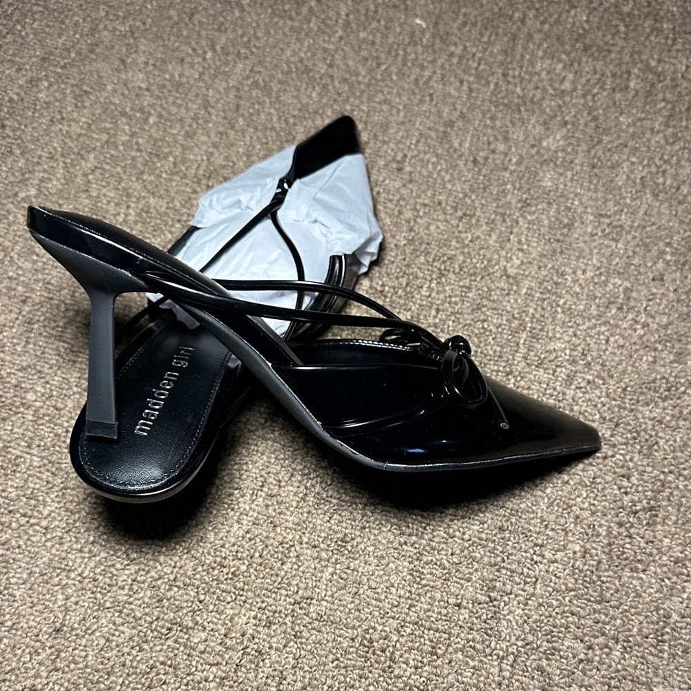 Madden Girl Black Patent Pointed Toe Mule Heels - Picture 6 of 6